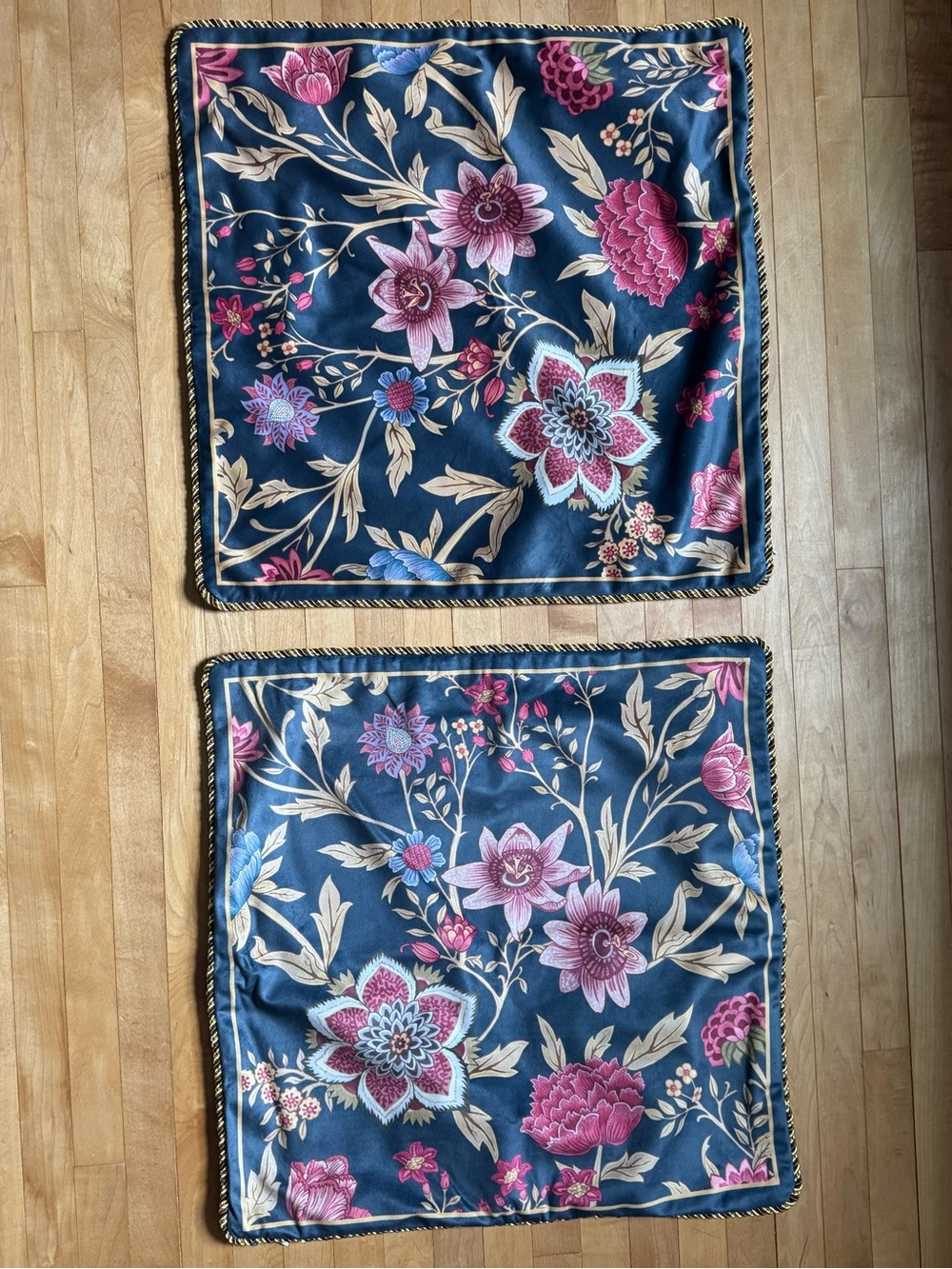 2 NEW PILLOW COVERS 18x18
